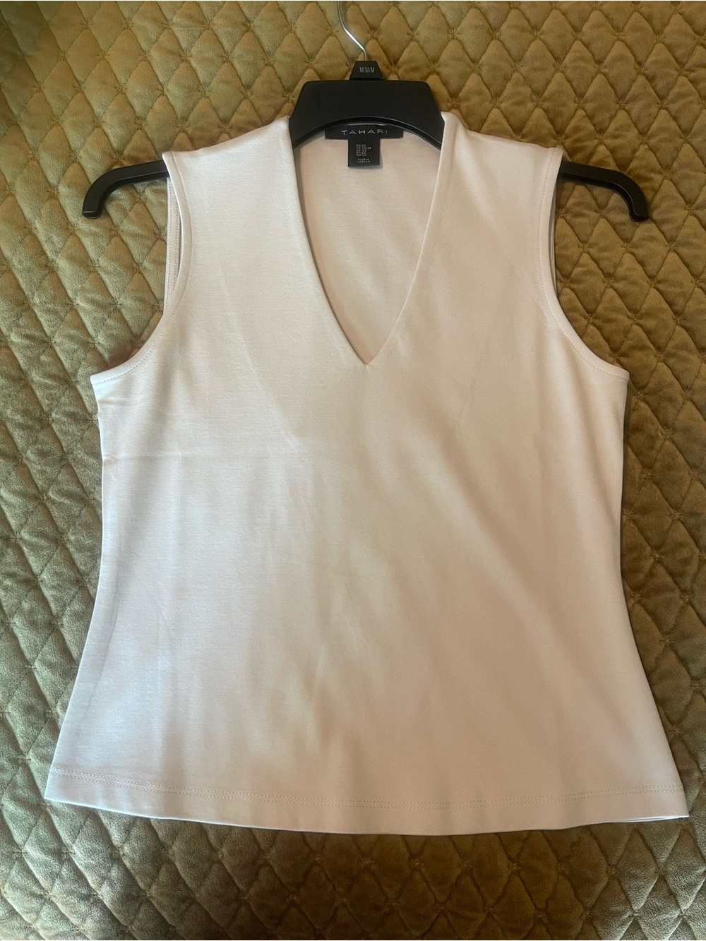Tahari Cream V-Neck Sleeveless Top